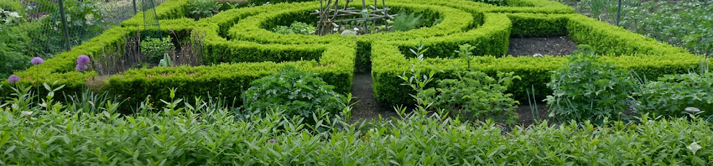 Kunstvoller Buchsbaumgarten des BVO